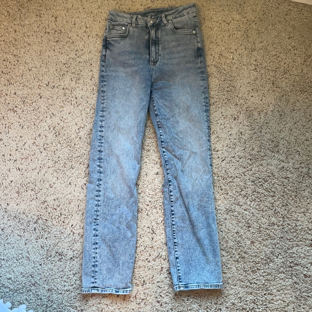 H&M high waisted jeans